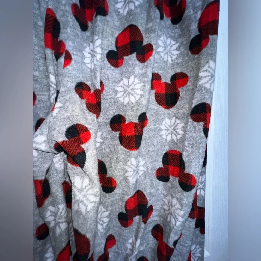 Disney Women’s XXL Mickey Mouse Gray Fleece Lounge Pants Holiday Snowflake 2XL - Picture 7 of 13